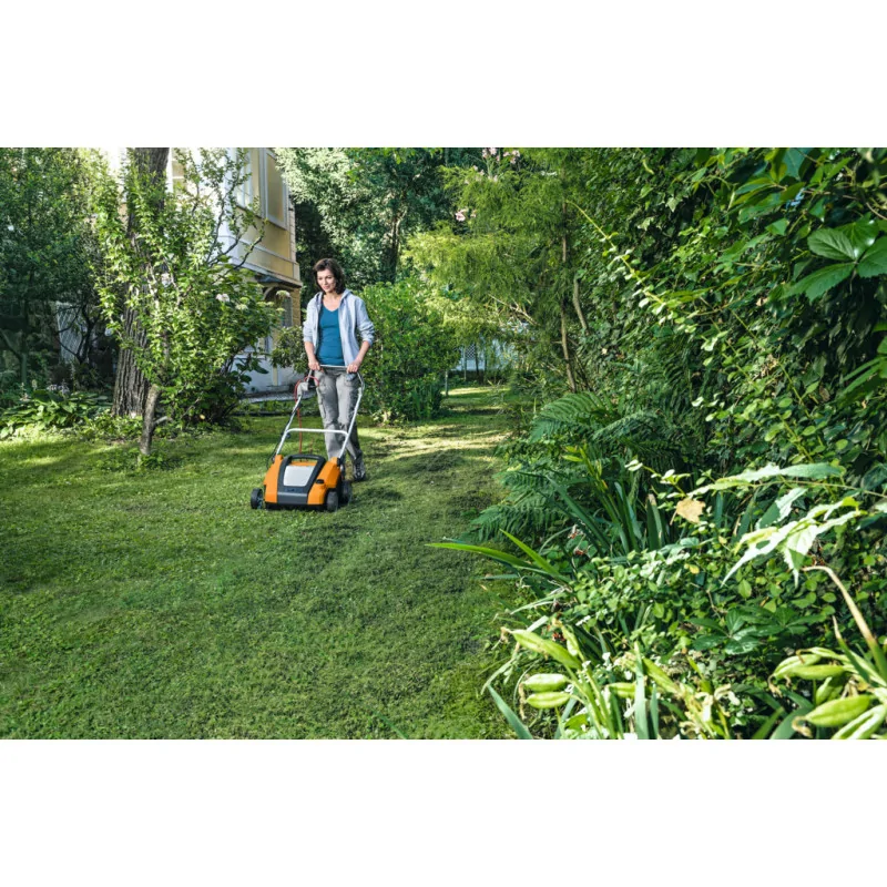Scarificateur électrique RLE 240  STIHL
