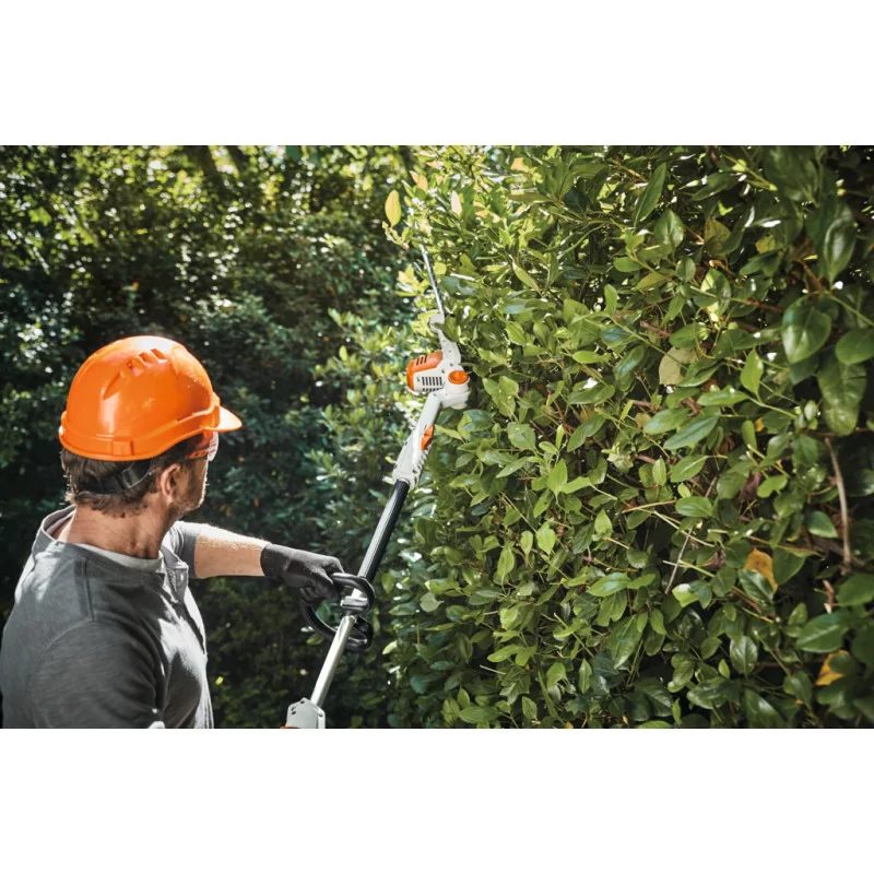 Taille-haies sur perche à batterie HLA 56 STIHL - Pack batterie et chargeur