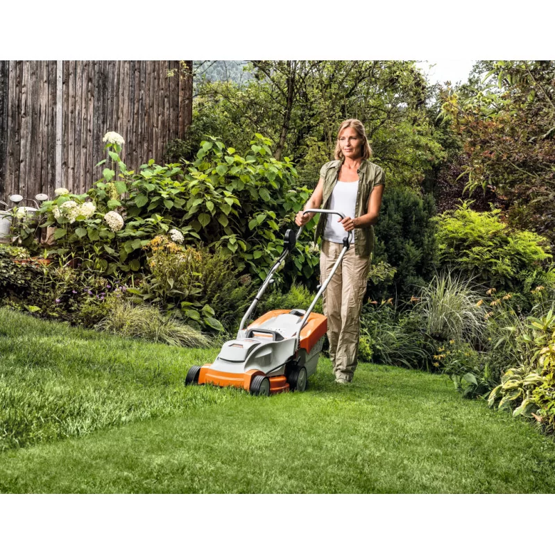 Tondeuse à batterie RMA 235 STIHL - Pack batterie et chargeur