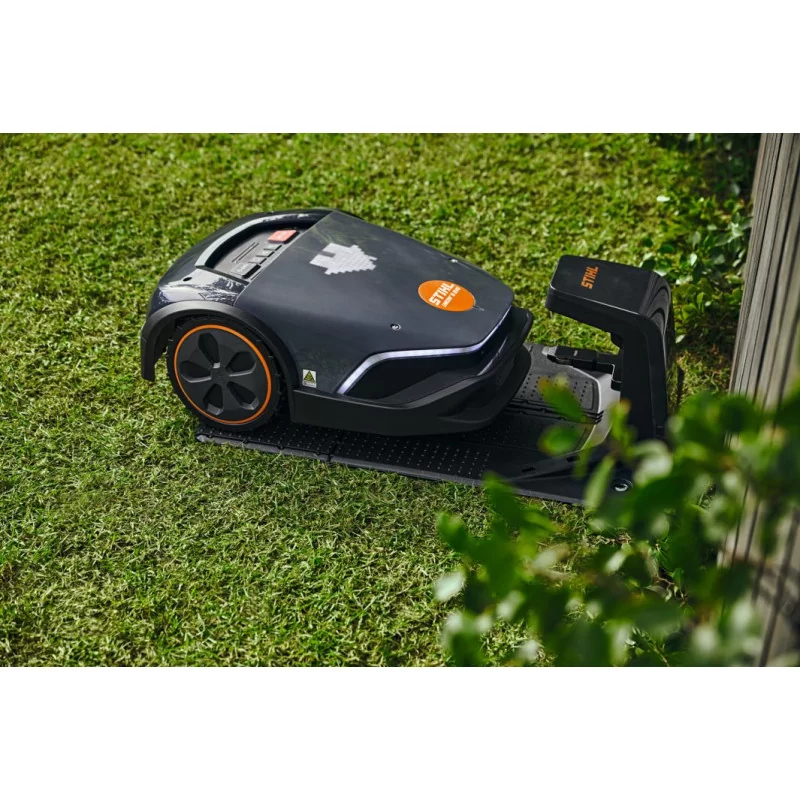 Robot tondeuse STIHL iMOW 7 EVO – connecté | équip’jardin