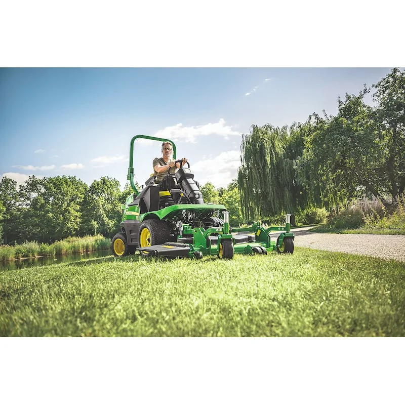 Tondeuse frontale TERRAINCUT SÉRIE 1570 JOHN DEERE