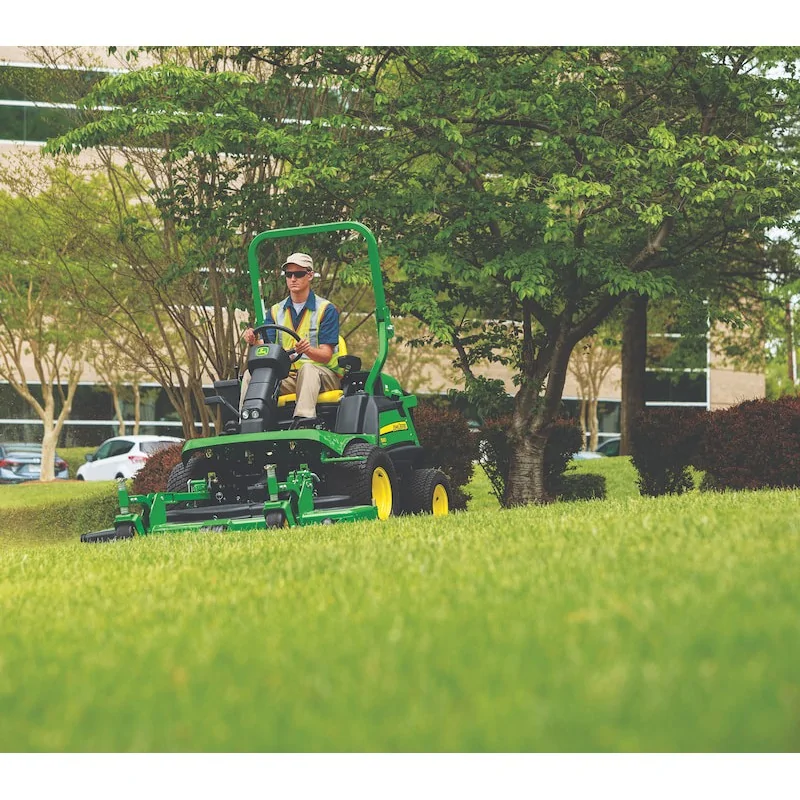 Tondeuse frontale TERRAINCUT SÉRIE 1580 JOHN DEERE