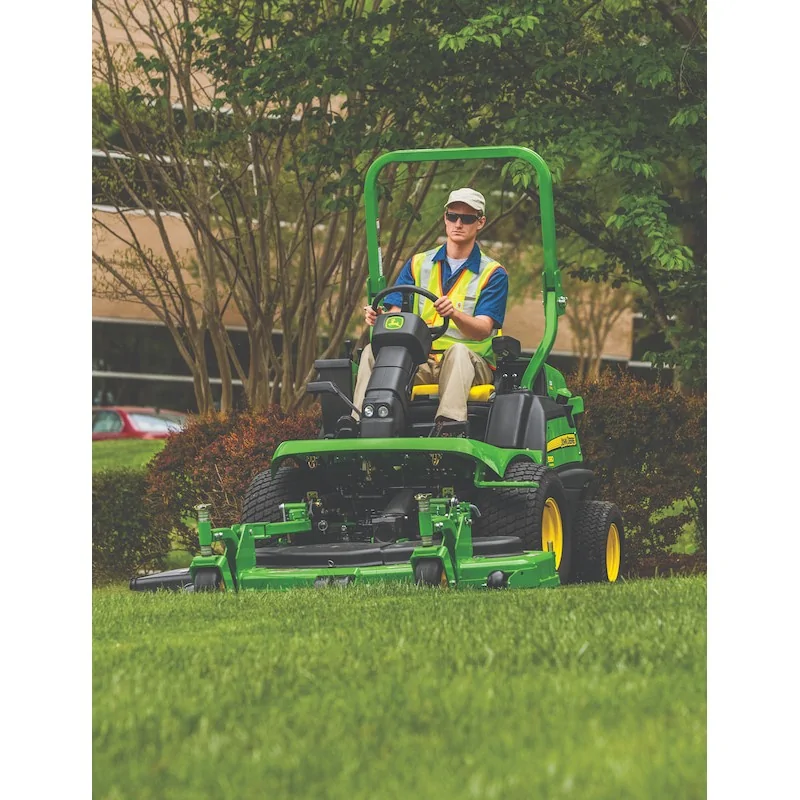 Tondeuse frontale TERRAINCUT SÉRIE 1580 JOHN DEERE