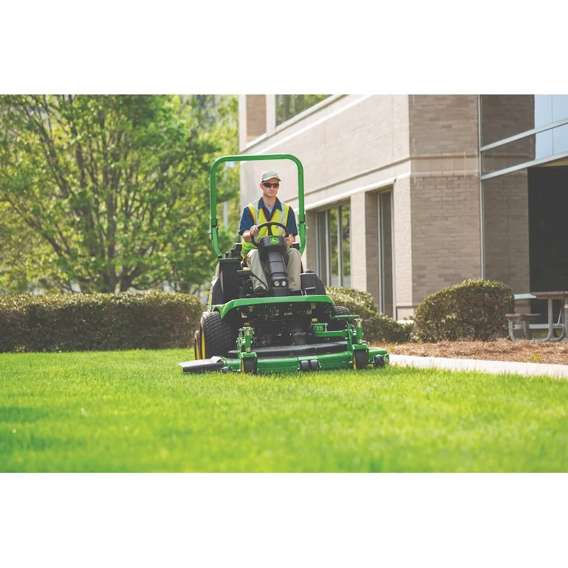 Tondeuse frontale TERRAINCUT SÉRIE 1580 JOHN DEERE