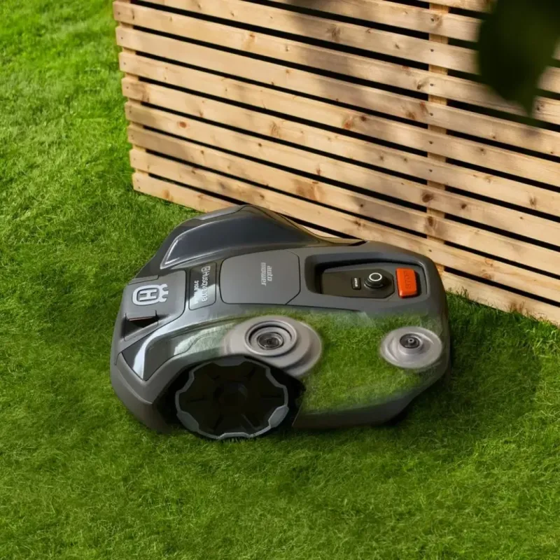 Husqvarna Automower® 310E NERA | équip'jardin