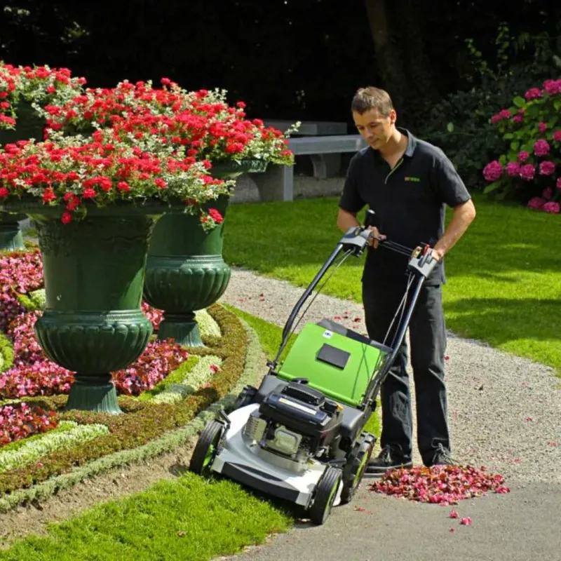 Tondeuse professionnelle thermique Pro 53 LH2 ETESIA