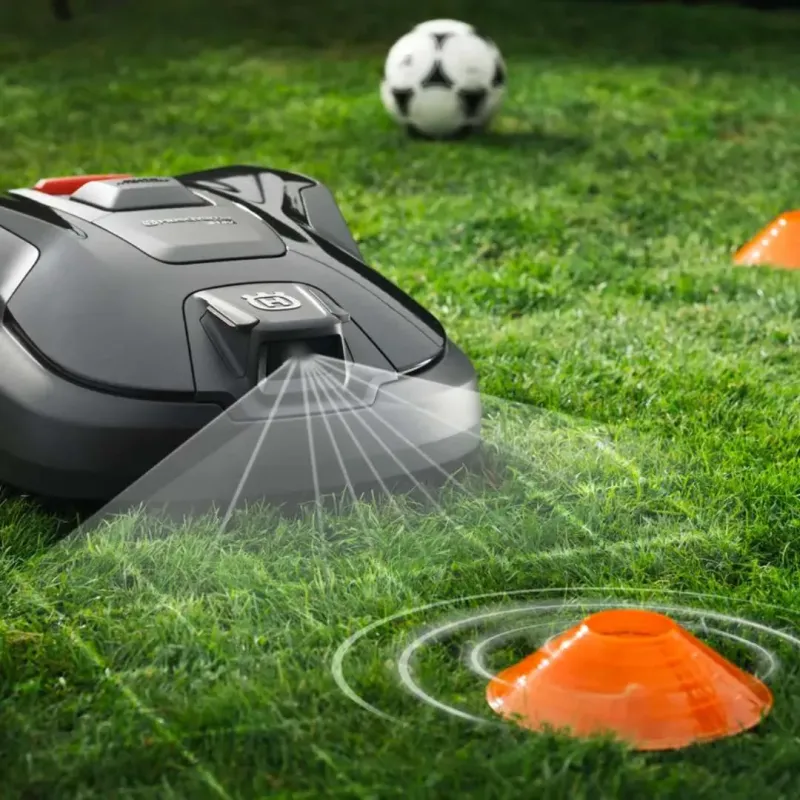 Robot tondeuse 800 m² Automower® 308V avec technologie vision IA HUSQVARNA