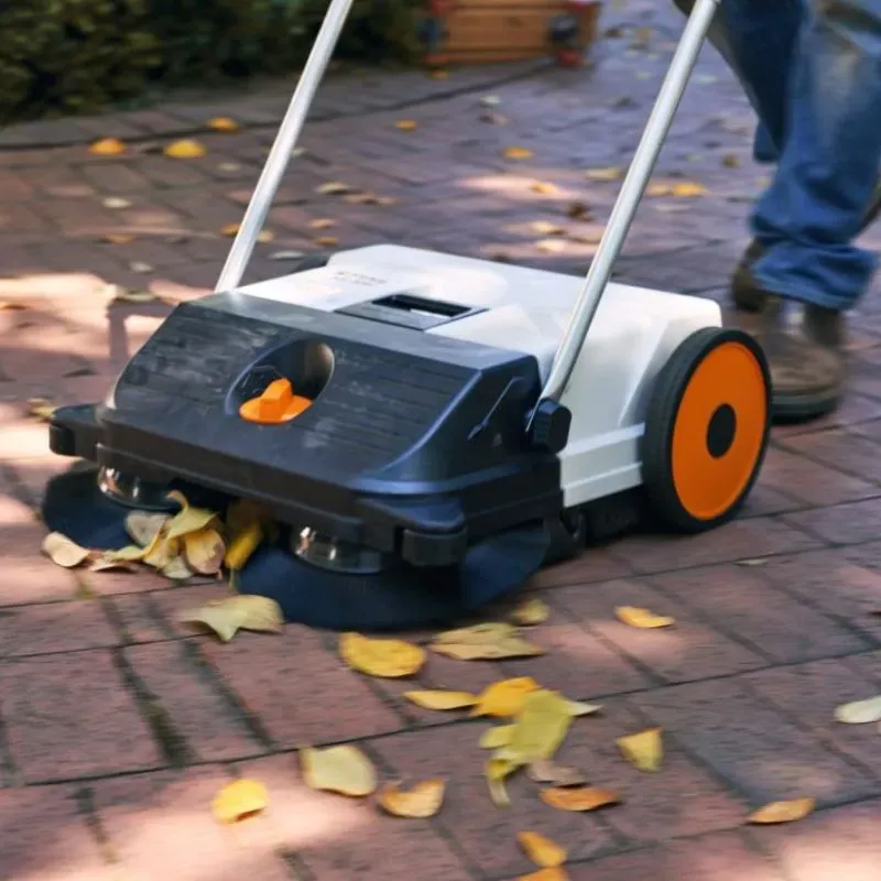 Balayeuse mécanique KG 550 - STIHL-en situation