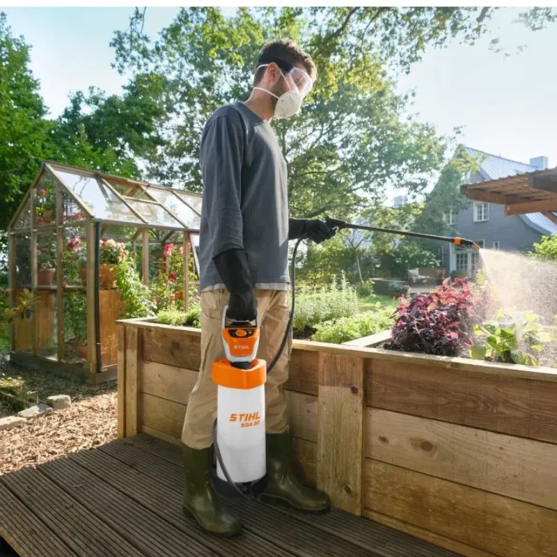 Pulvérisateurs à batterie SGA 30 - STIHL-en situation