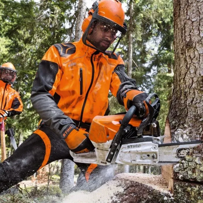 Tronçonneuse thermique MS 462 C-M 55 cm - STIHL-en situation