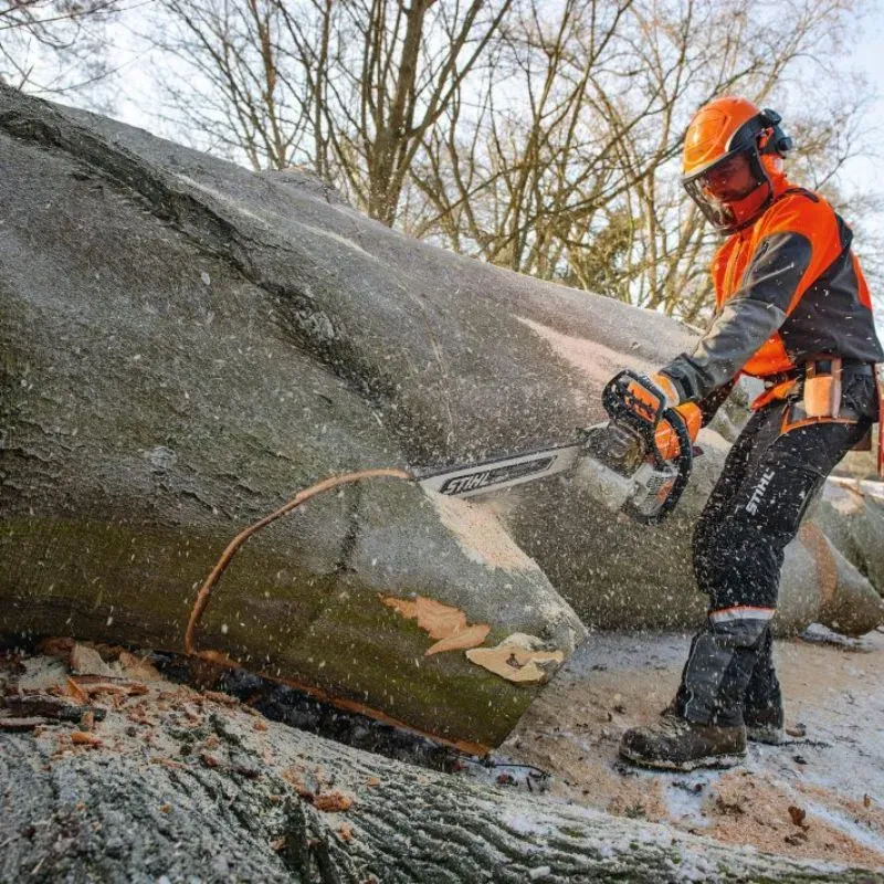 Tronçonneuse MS 661 C-M 80cm - STIHL-en situation3