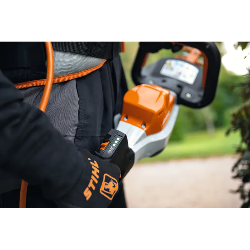 Taille-haie HSA 130 R sans batterie ni chargeur