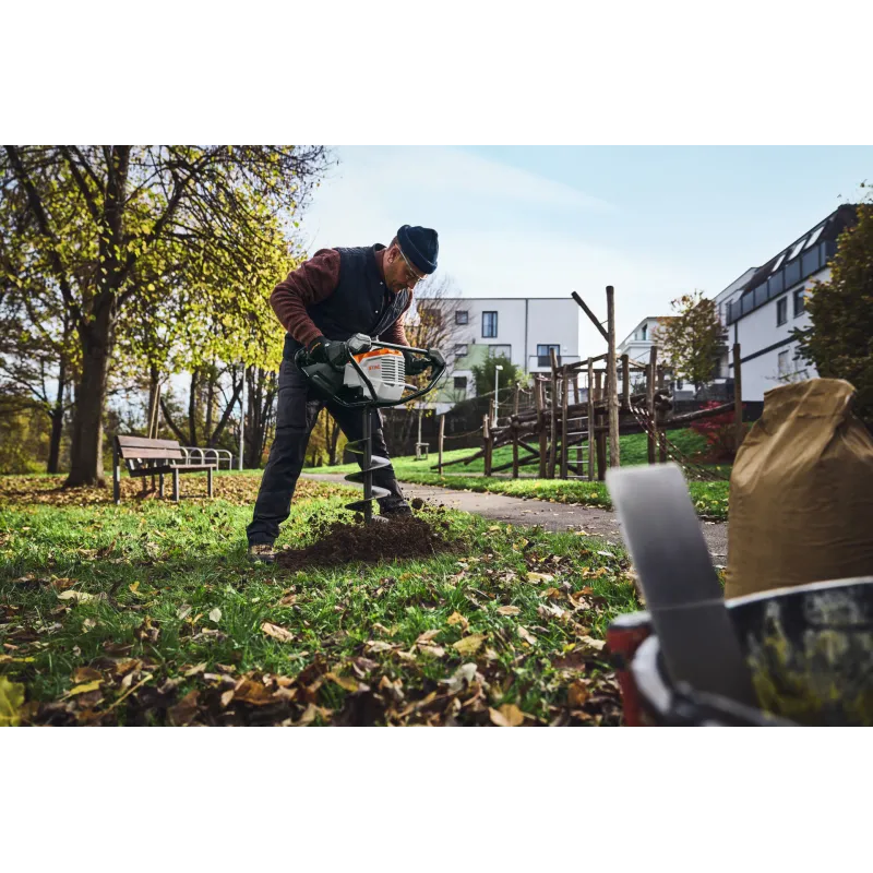 BTA 140 sans batterie, ni chargeur et sans accessoire de forage