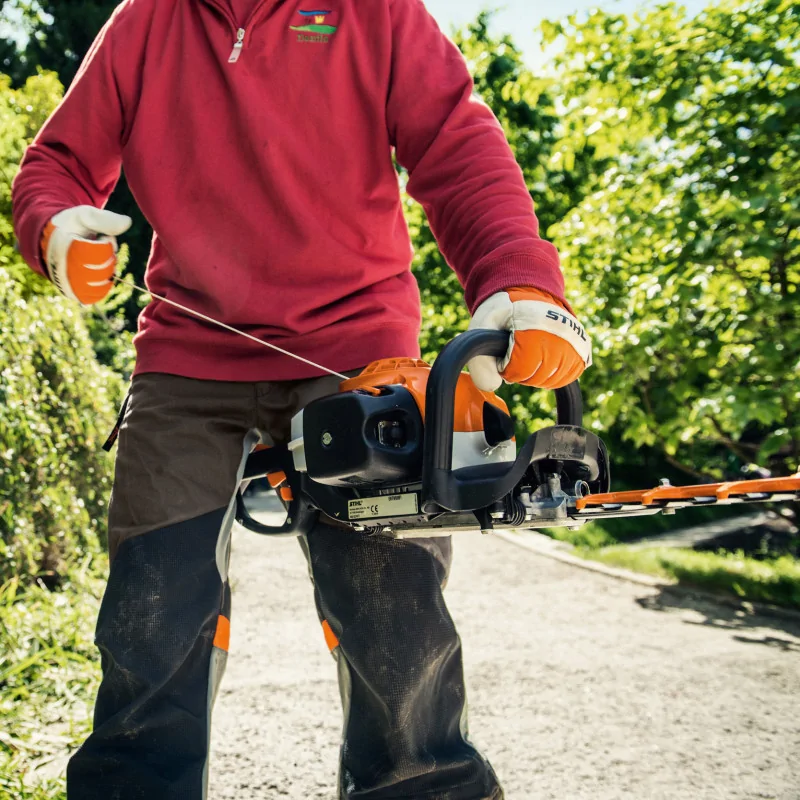 Taille-haies thermique HS 82 R 60 cm STIHL