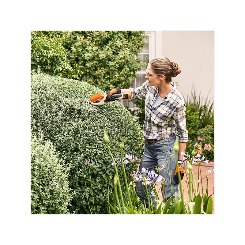Cisaille à arbuste HSA 26 à batterie STIHL